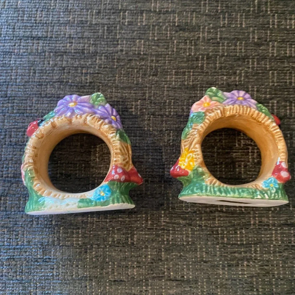 Unbranded‎ Napkin Rings Set of 2 OS Multicolor Excellent Floral Mushroom Garden